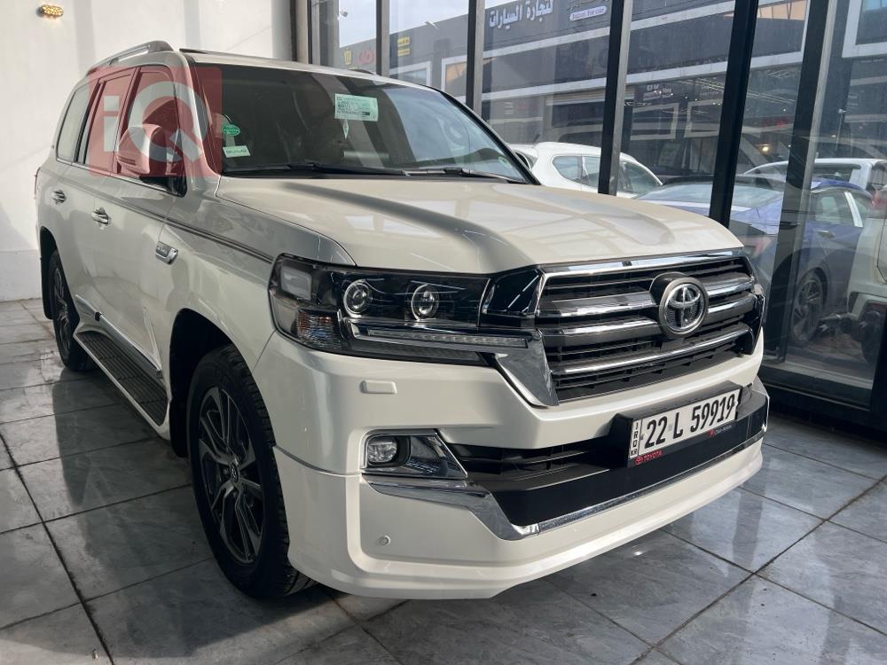 تويوتا لاندكروزر